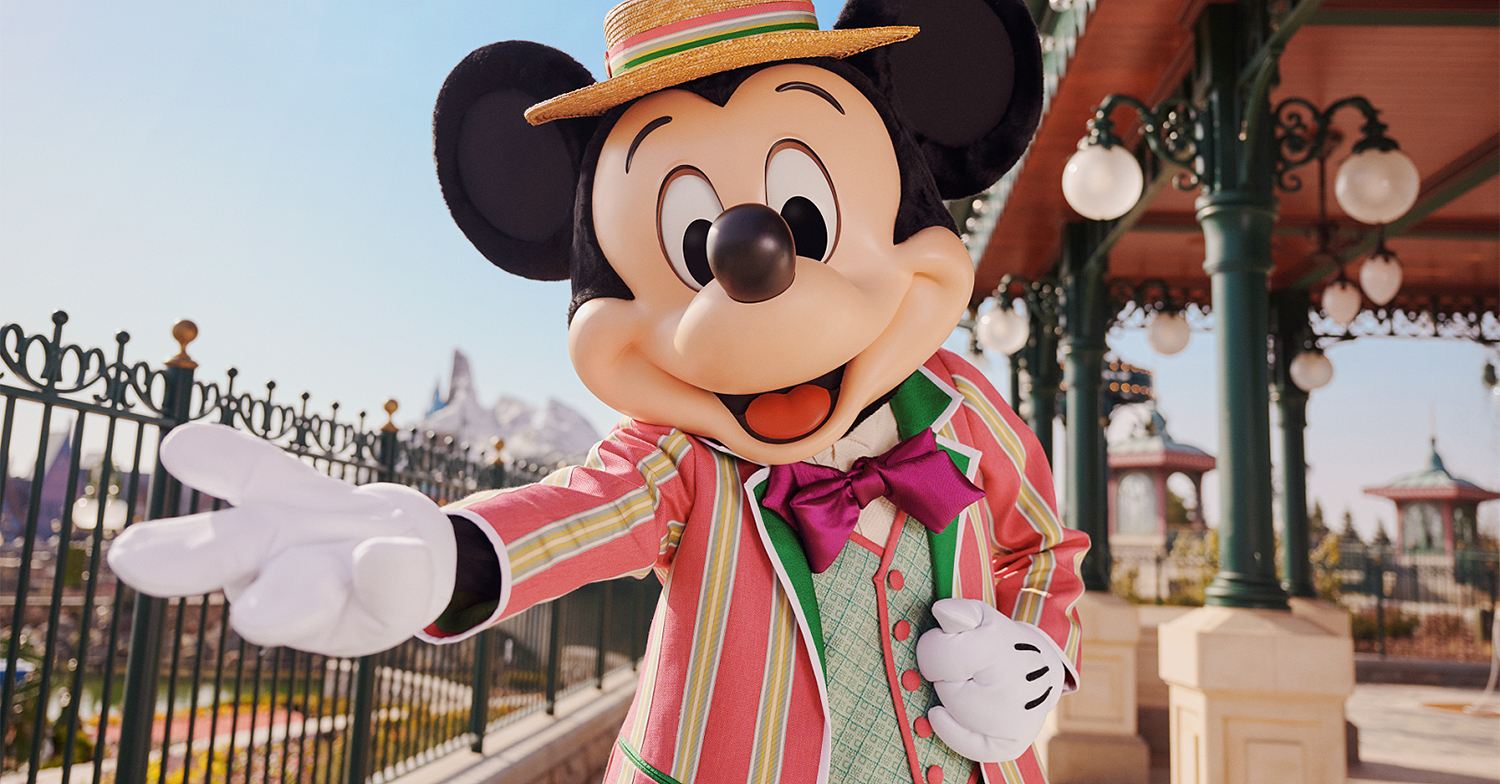 Mickey Mouse beim Meet and Greet am Adventure Way Mickey Mouse beim Meet and Greet am Adventure Way