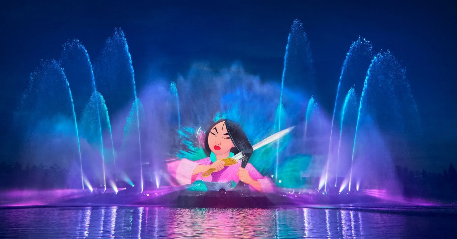 Cascade of Lights Mulan Mulan Projektion auf dem See bei der Show Disney Cascade of Lights