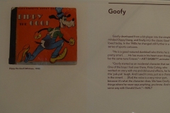 Goofy Schautafel im Museum