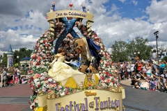 Paradenwagen bei der Festival of Fantasy Parade