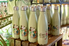 Wasserflasche mit Mickey-Aufdruck zum Flower & Garden Festival