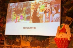 Präsentation der Meet & Greet Möglichkeiten mit Disney Figuren