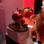 Pumba Porzellanfigur und Pumba Stofftier