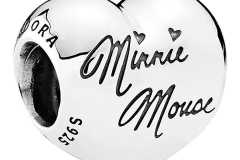 Pandora Charm mit der Unterschrift von Minnie Mouse