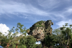 schwebender Felsen auf Pandora azs der Ferne