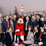 Gruppenfoto mit Minnie Mouse