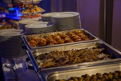 Warme Gerichte am Buffet