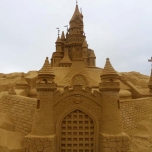 Das Disney Schloß als Sandskulptur