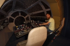 Im Cockpit des Millenium Falcon / Rasenden Falken