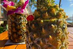 Cocktails in einer Ananas in Disney's Aulani