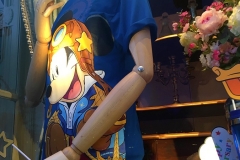 Blaues T-shirt mit Mickey mouse Druck