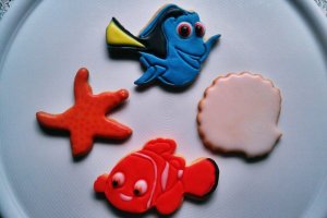 Cookies mit Nemo, Dory, einer Muschel und einem Seestern