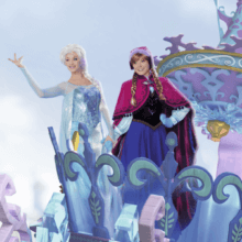 Anna und Elsa bei Disney Stars on Parade