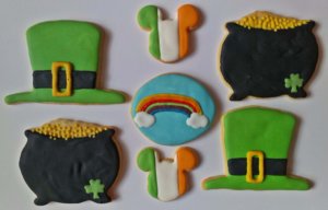 St. Patrick's Day Kekse: Kessel voller Gold, Kobold-Hut, irische Flagge, Regenbogen