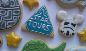 Star Tours Kekse; Logo & Stormtrooper mit Mickey-Ohren