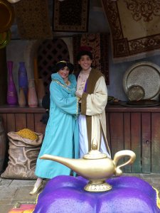 Aladdin & Jasmin im Disneyland Paris bei der Wunderlampe