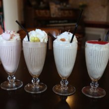 Vier verschiedene Milkshakes aus dem Victorias