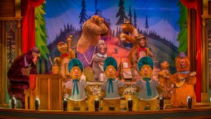 Die Bären im Country Bear Jamboree auf der Bühne