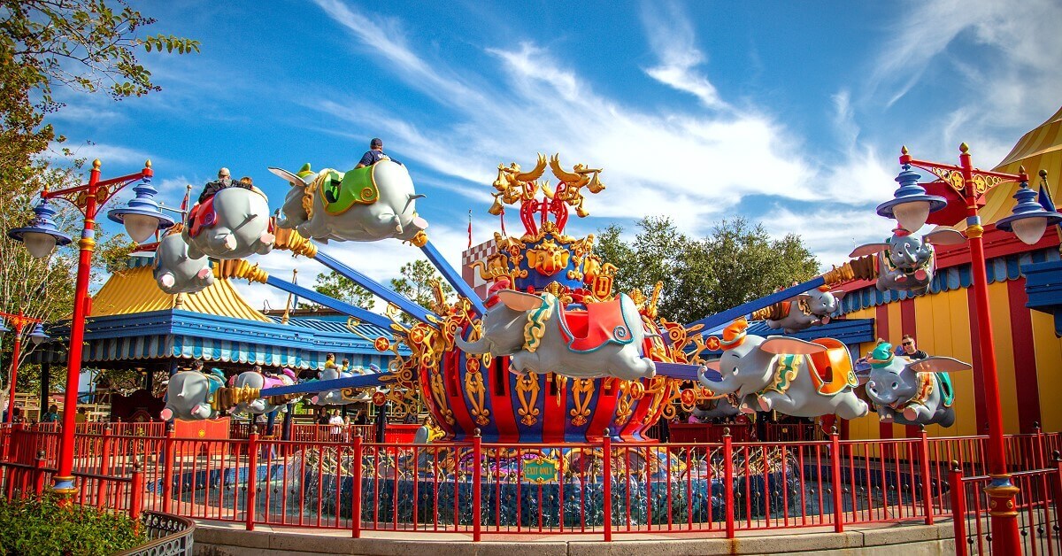 Die Attraktion "Dumbo the Flying Elephant“ im Magic Kingdom in Walt Disney World.