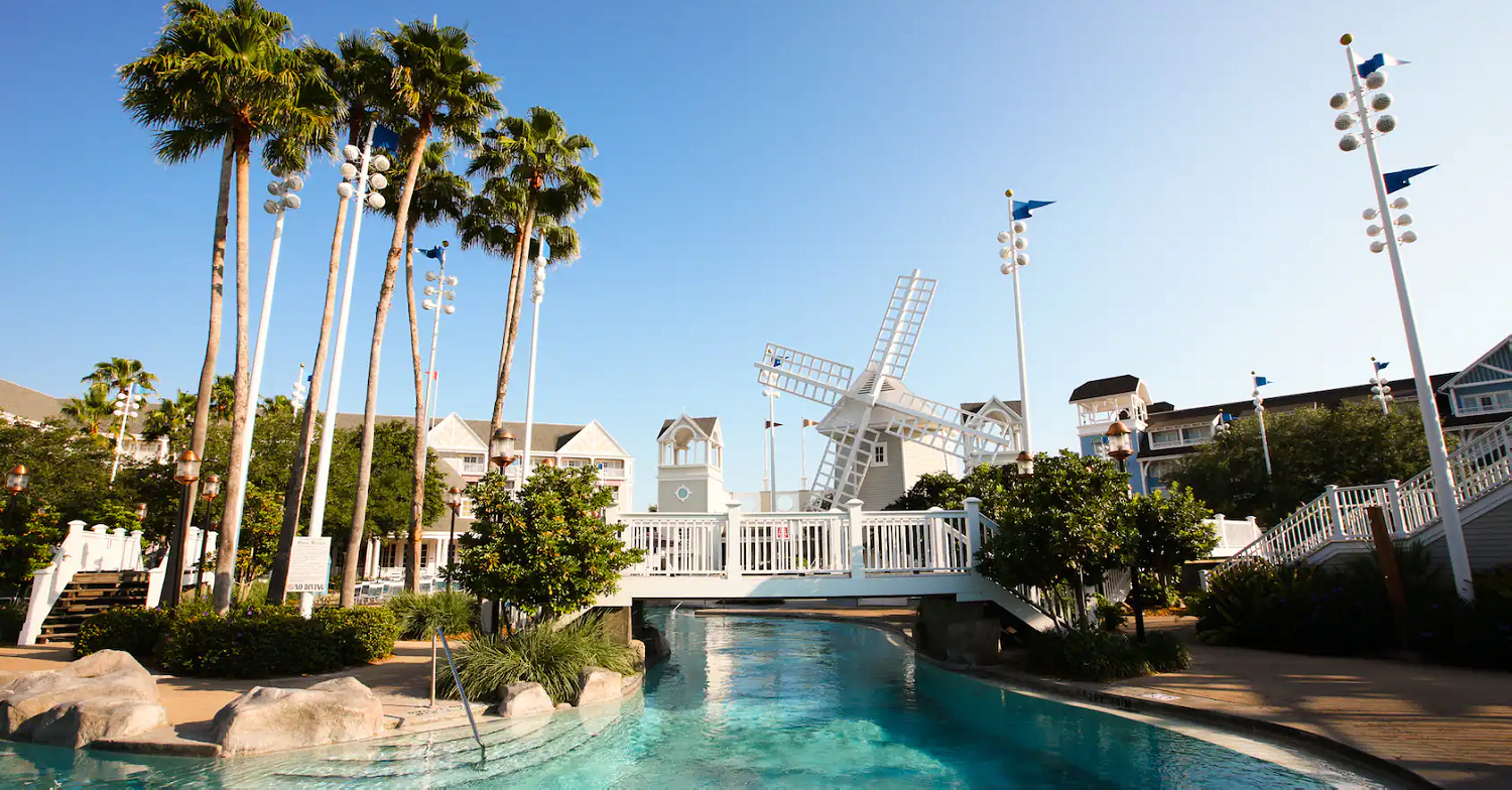 Poollandschaft in Disneys Beach Club und Yacht Club Resort