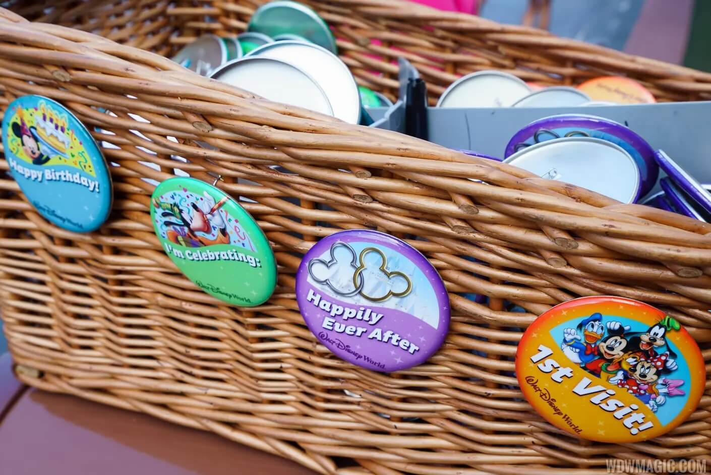 Verschiedene kostenlose Buttons mit Disney Motiven