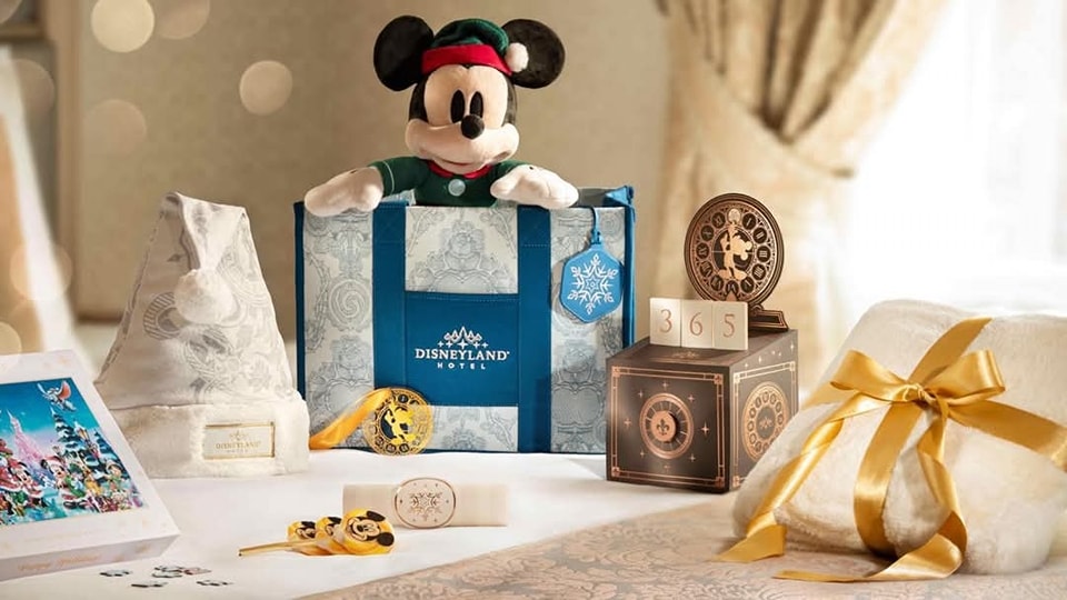 Inhalte der Weihnachtsbox des Disneyland Hotel